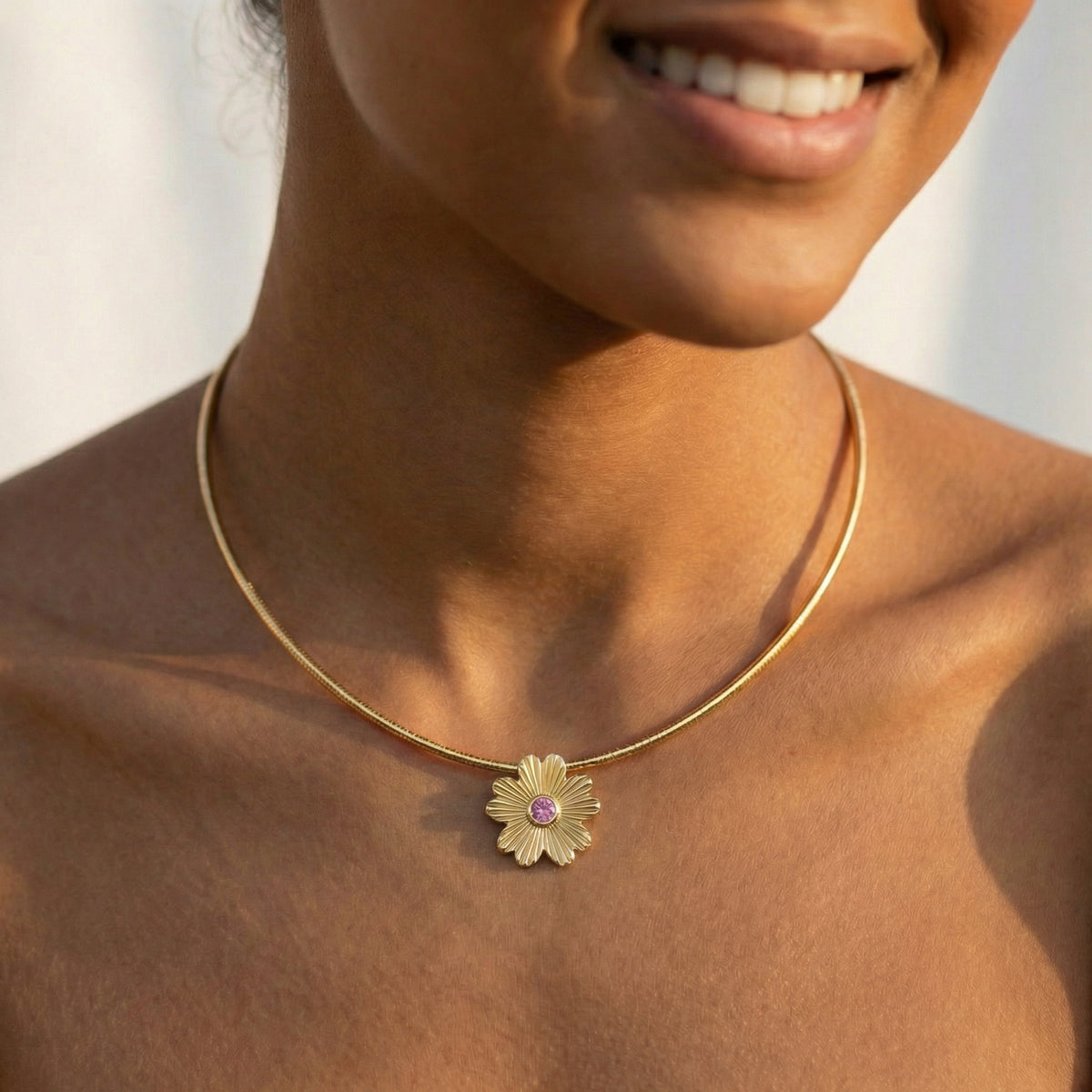 Maui relief Hibiscus Exagerat solid 18k pendant