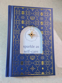 Mizzou star black and gold pendant in sparkle as self-care Allusio journal